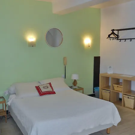 Le Palais, - Restaurant Hotel