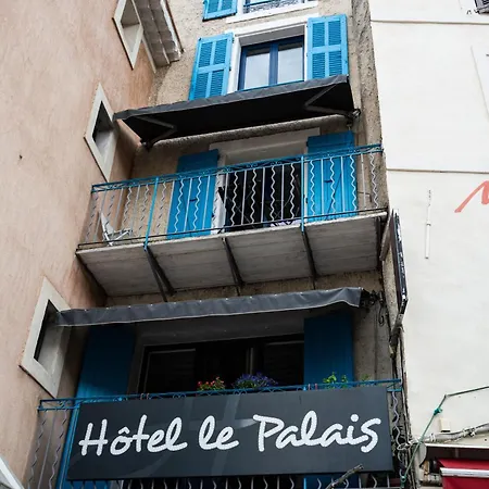 Le Palais, - Restaurant Hotel